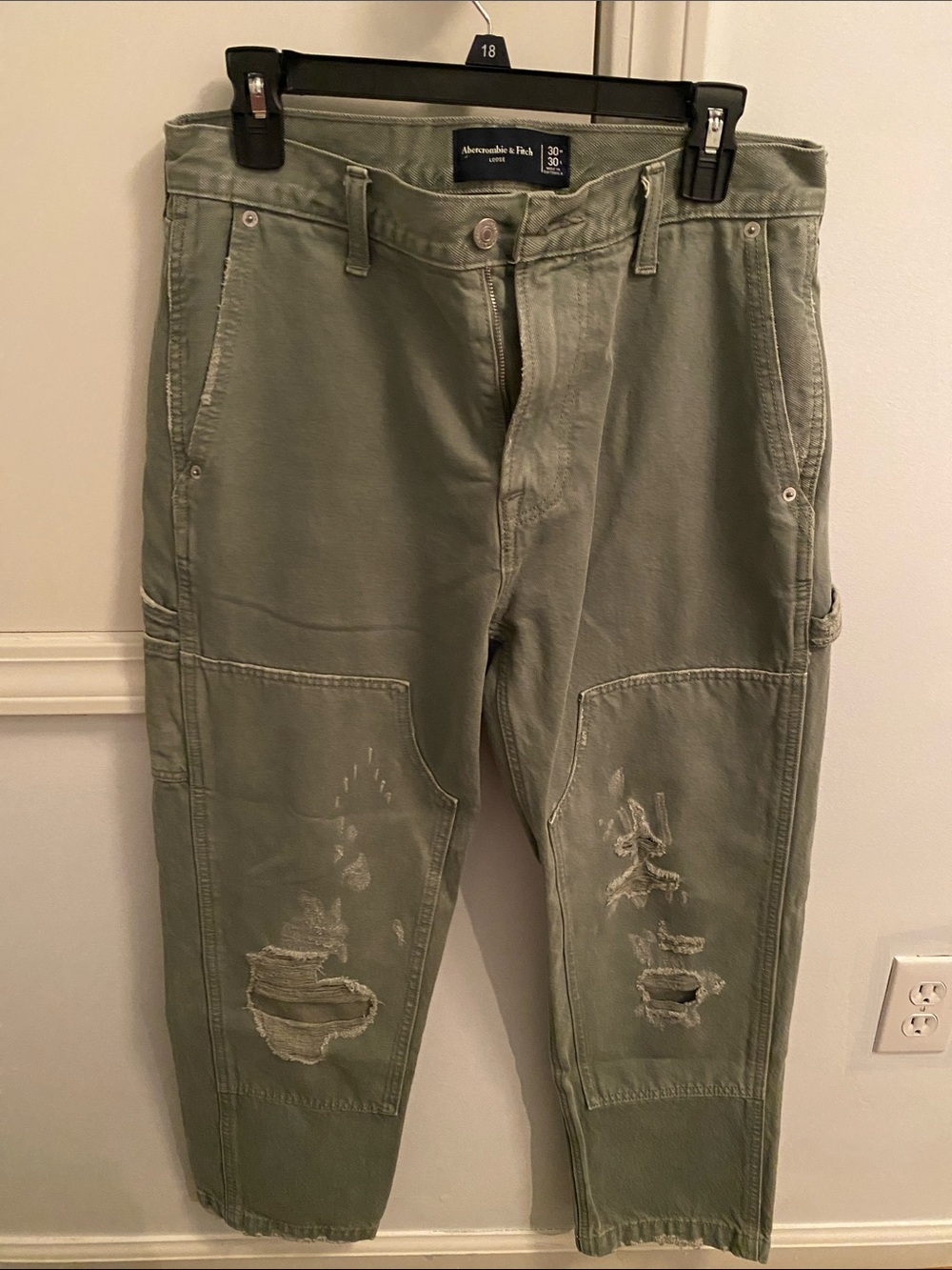 Abercrombie & Fitch Olive Men's Cargo Pants